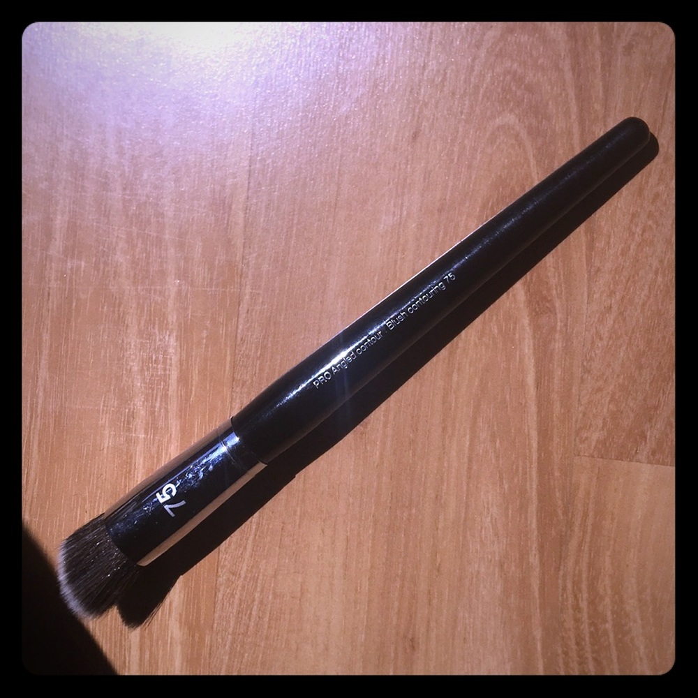 SEPHORA PRO contour brush
